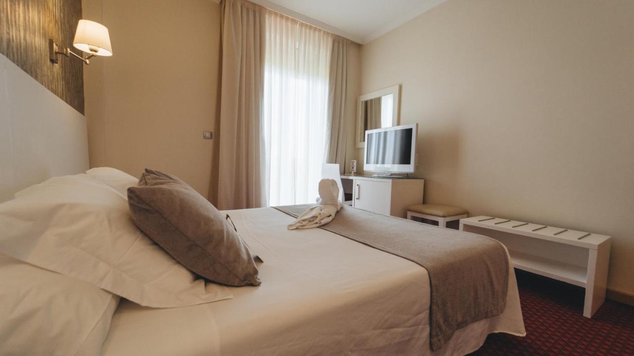 Peregrina Hotel Sanxenxo Exterior photo